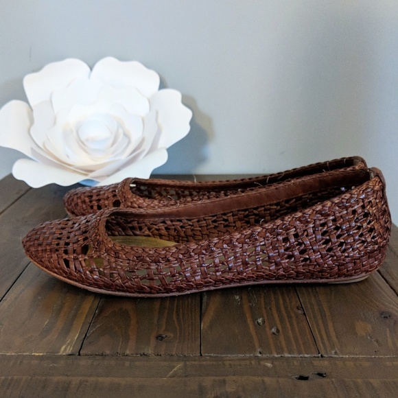 SOLD! Frye Emma Woven Ballet Flat in Cognac - Picture 4 of 7